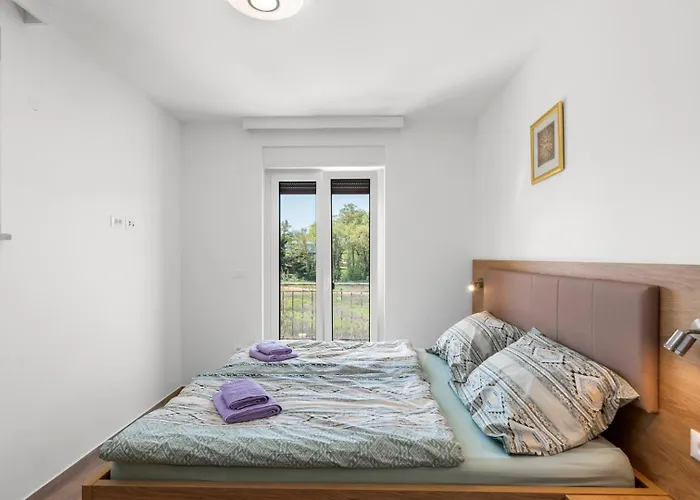 Villa Nia With Private Pool *