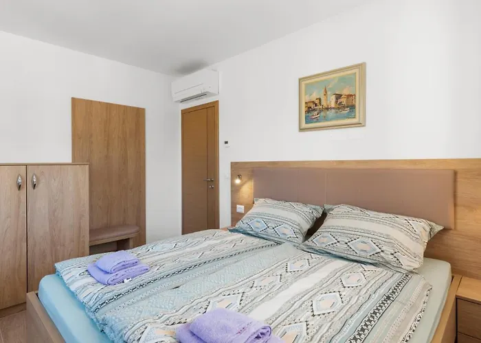 Villa Nia With Private Pool *